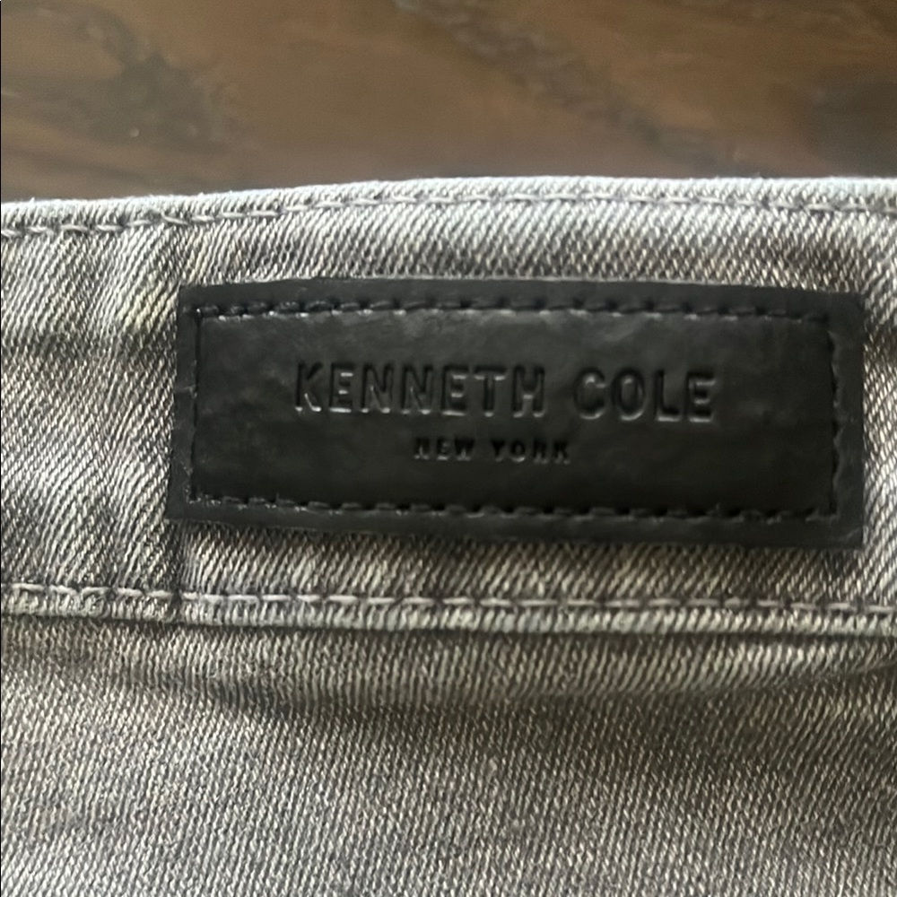 Kenneth Cole Gray Denim Jeans with Sleek Design